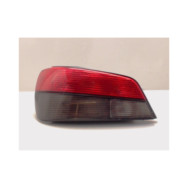 FEU ARRIERE GAUCHE  PEUGEOT 306 97-2001