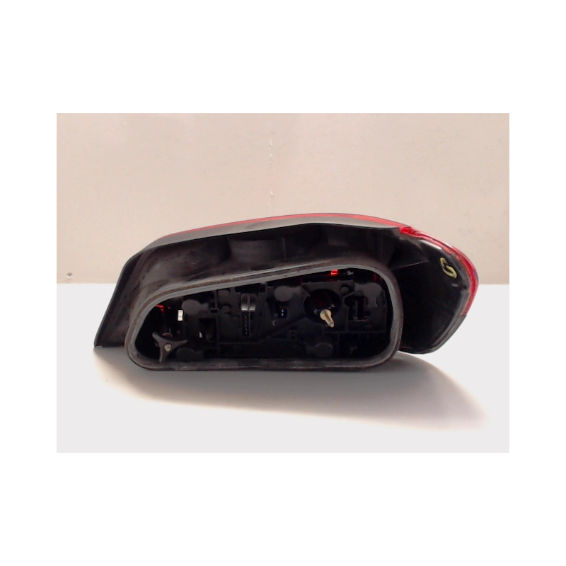 FEU ARRIERE GAUCHE  PEUGEOT 306 97-2001