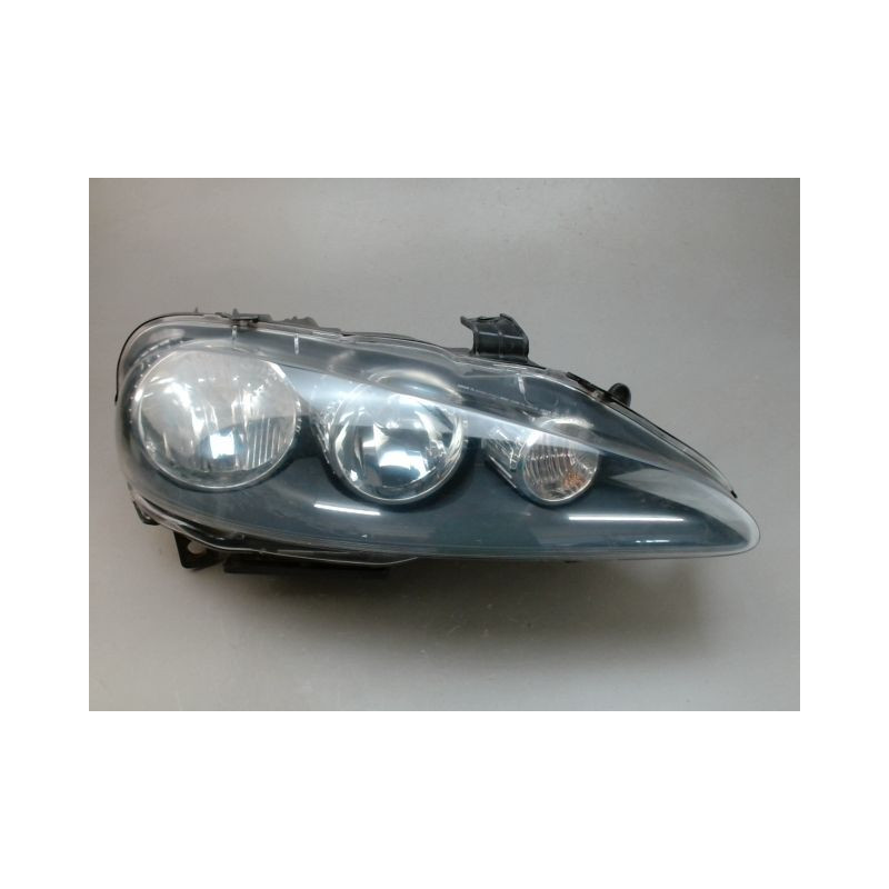 PHARE DROIT ALFA ROMEO 147