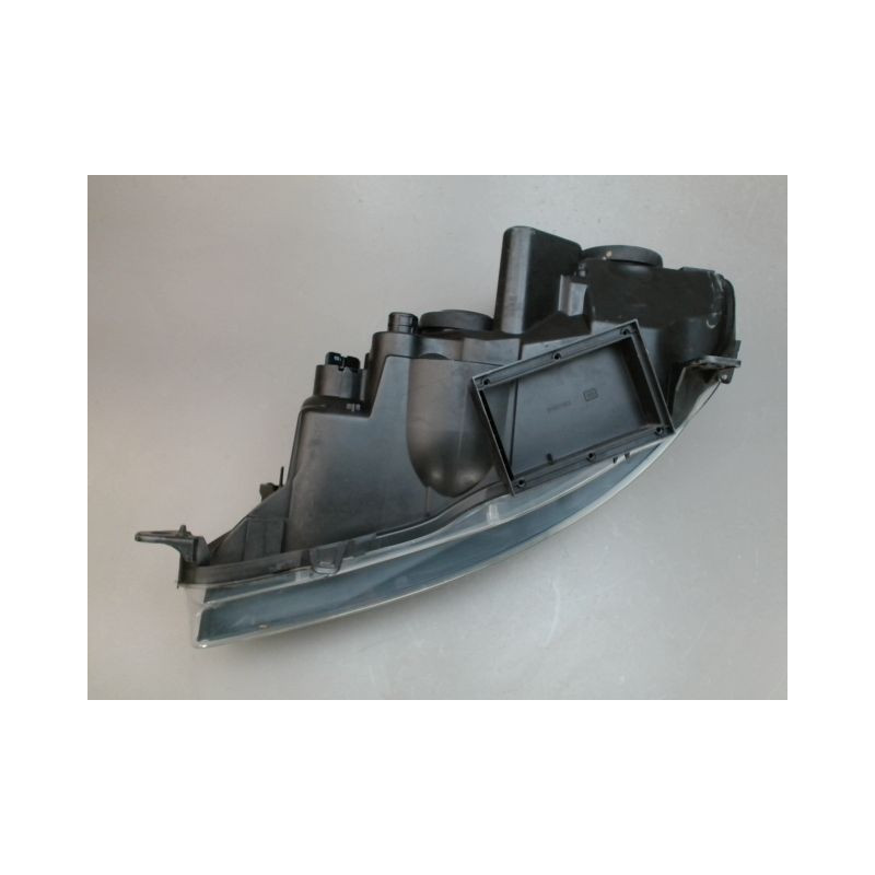PHARE DROIT ALFA ROMEO 147