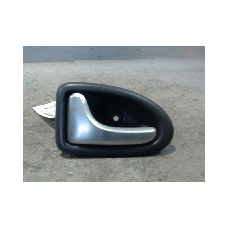 POIGNEE INTERIEURE PORTE AVANT DROIT RENAULT CLIO II CAMPUS 06-