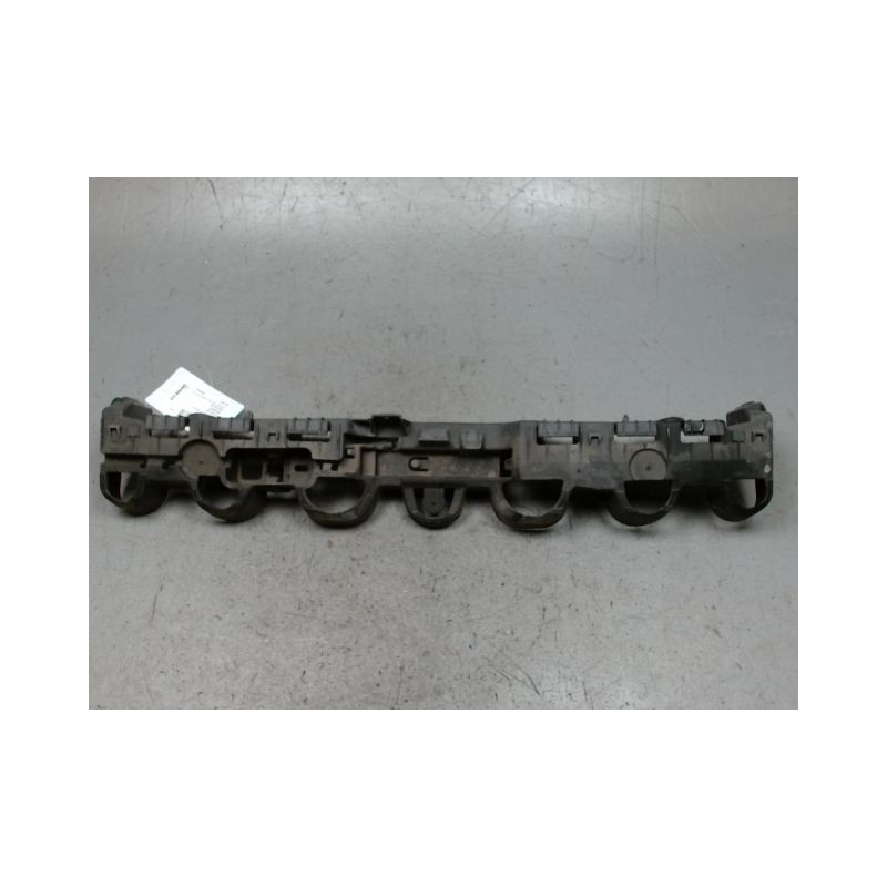 SUPPORT CENTRAL PARE-CHOC ARRIERE  RENAULT CLIO IV 2012-