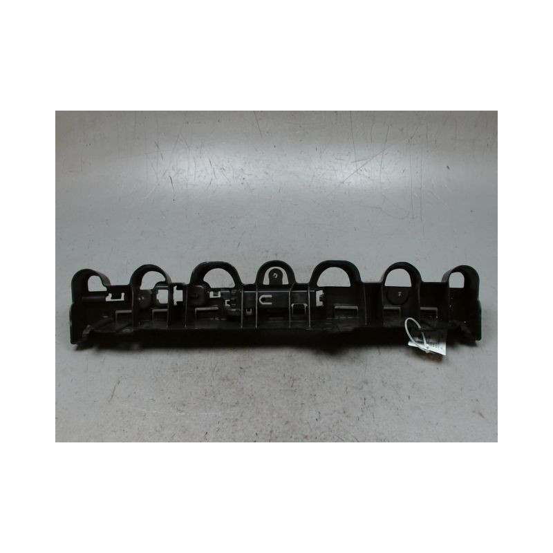 SUPPORT CENTRAL PARE-CHOC ARRIERE  RENAULT CLIO IV 2012-