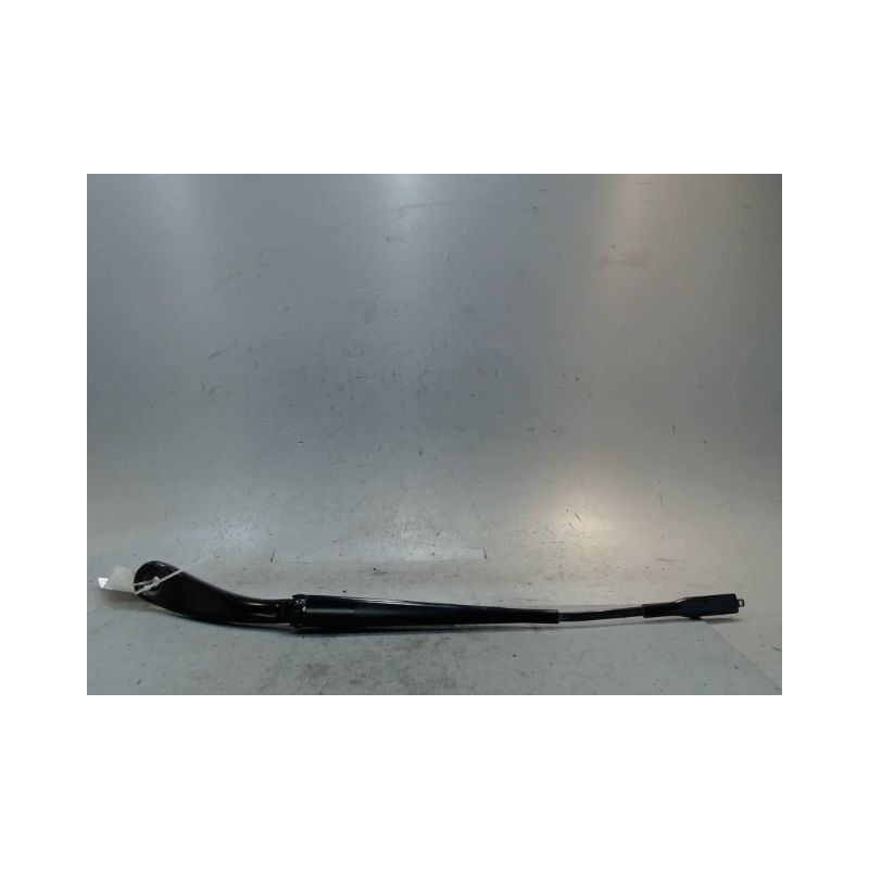 BRAS ESSUIE-GLACE AVANT GAUCHE MERCEDES CLASSE A