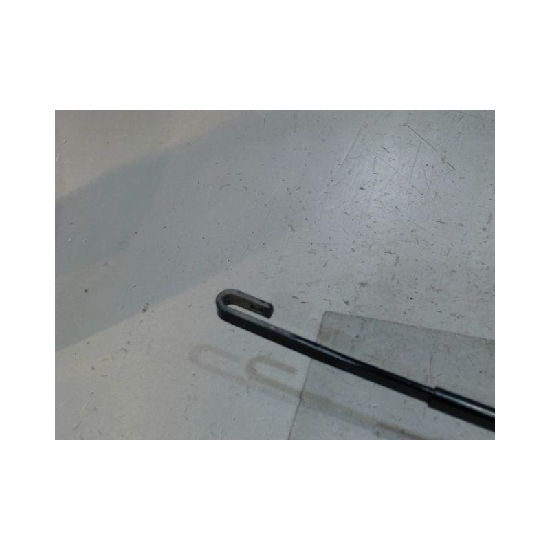BRAS ESSUIE-GLACE AVANT DROIT TOYOTA PRIUS