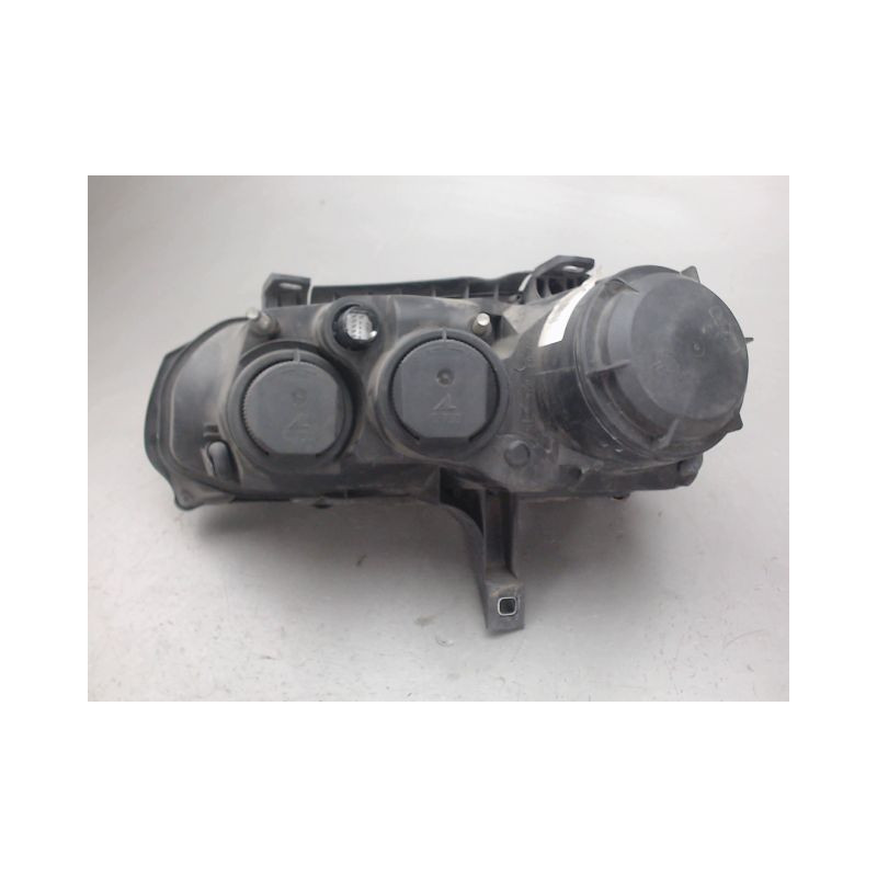 PHARE DROIT ALFA ROMEO 159