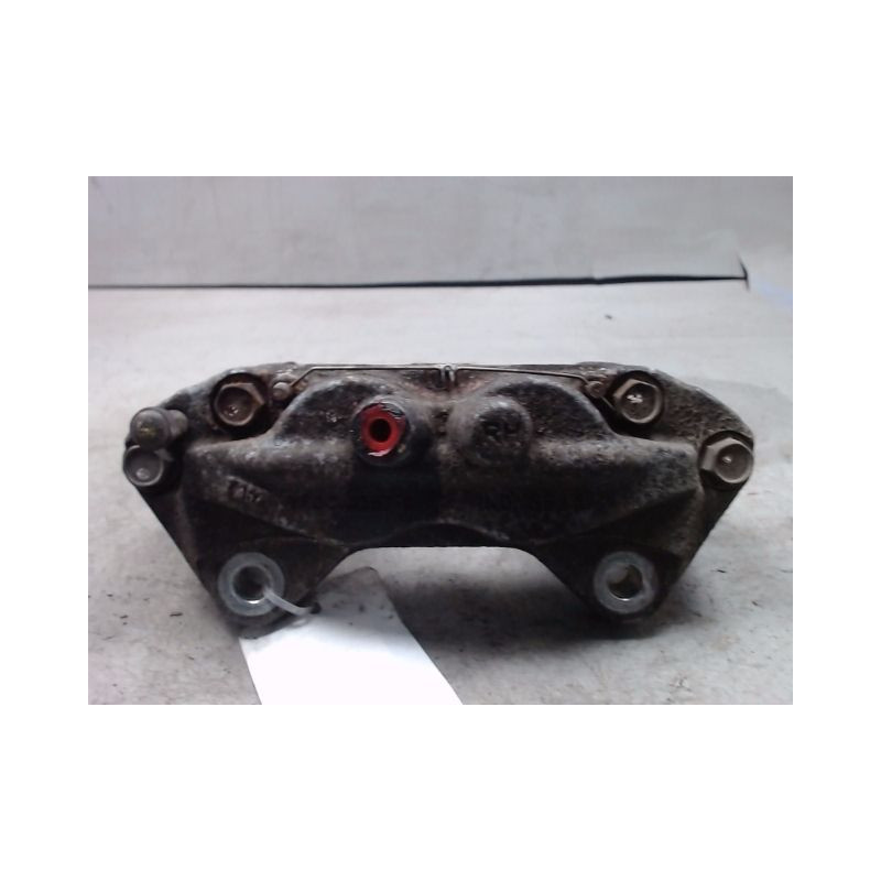 ETRIER DE FREIN AVANT DROIT TOYOTA HILUX DOUBLE CABINE 2006-
