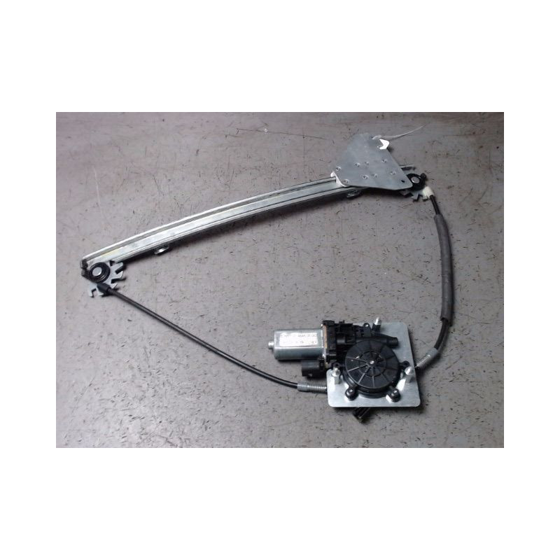 MECANISME+MOTEUR LEVE-GLACE AVANT DROIT VOLKSWAGEN FOX