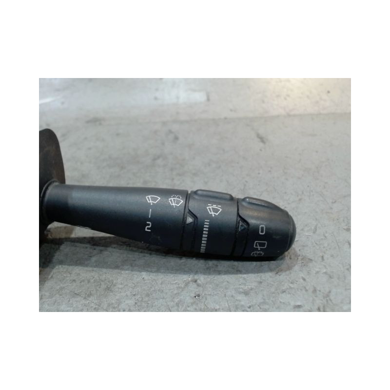 COMMANDE ESSUIE GLACE RENAULT MEGANE