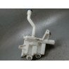RESERVOIR LAVE-GLACE AVANT TOYOTA AURIS 2007-