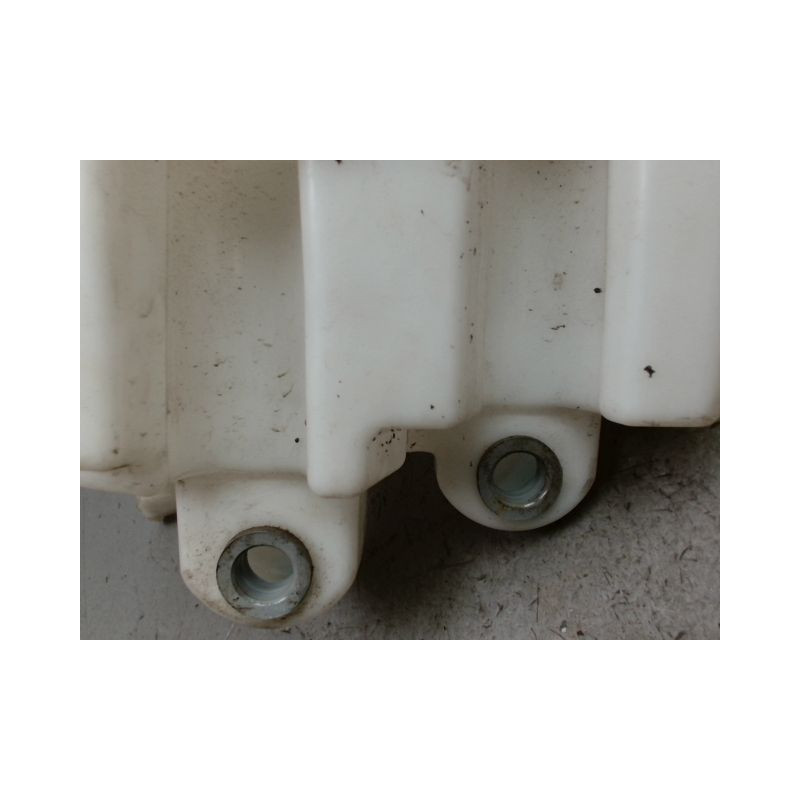 RESERVOIR LAVE-GLACE AVANT TOYOTA AURIS 2007-