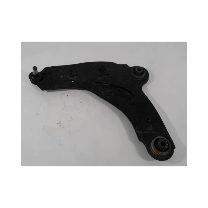TRIANGLE INFERIEUR AVANT GAUCHE RENAULT TRAFIC COMBI L2H1 1200KG 2003-
