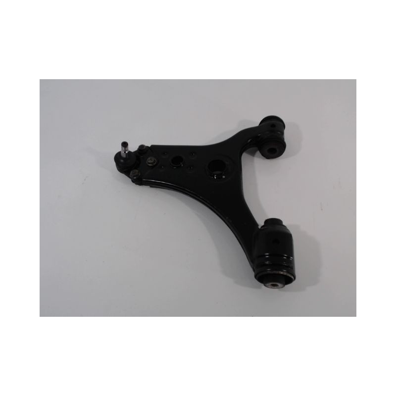 TRIANGLE INFERIEUR AVANT DROIT MERCEDES CLASSE A 2001 -