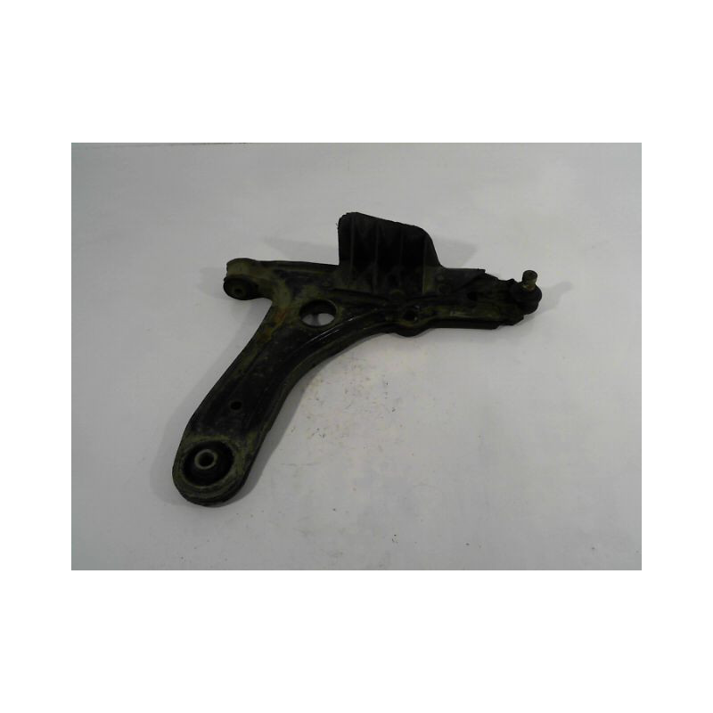 TRIANGLE INFERIEUR AVANT DROIT VOLKSWAGEN GOLF III 92-97