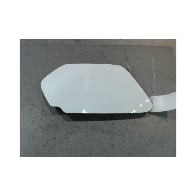 VOLET DE TRAPPE CARBURANT DACIA SANDERO