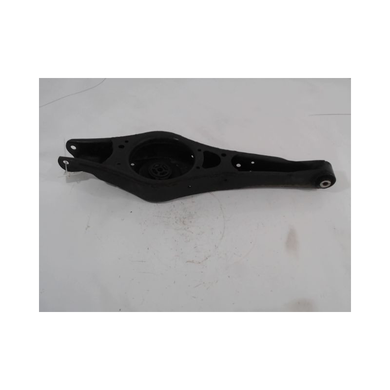 TRIANGLE INFERIEUR ARRIERE DROIT AUDI A3 2003-