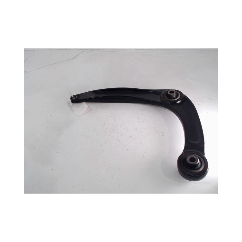 TRIANGLE INFERIEUR AVANT DROIT PEUGEOT 5008 2009-