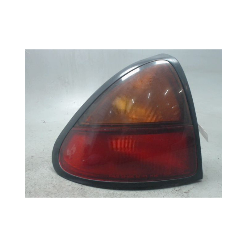 FEU ARRIERE GAUCHE  MAZDA 323
