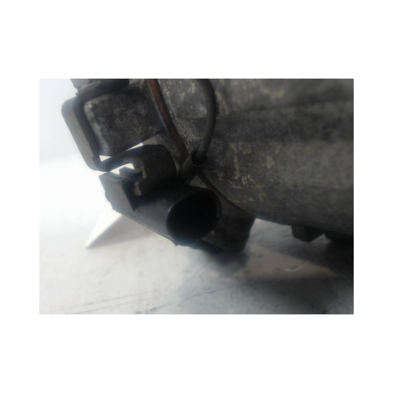 COMPRESSEUR AIR CONDITIONNE MERCEDES CLASSE A 2001 -