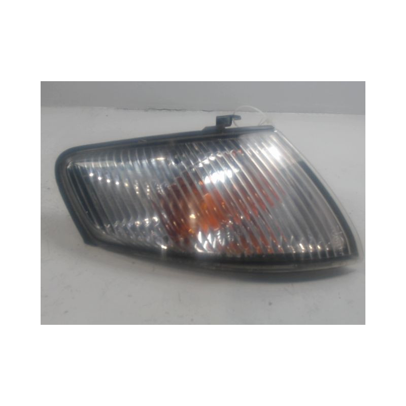 CLIGNOTANT DROIT MAZDA 626 97-99