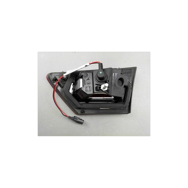 FEU ARRIERE INTERIEUR GAUCHE RENAULT CLIO IV 12-16