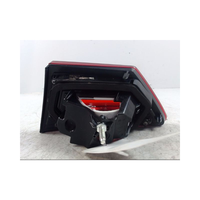 FEU ARRIERE INTERIEUR GAUCHE RENAULT CLIO IV