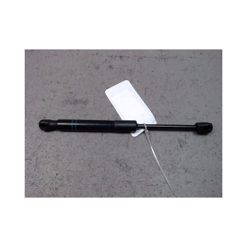 VERIN CAPOT D B.M.W. SERIE 4