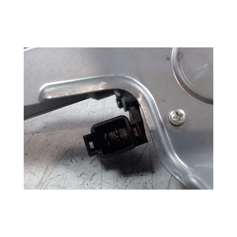 MOTEUR ESSUIE-GLACE ARRIERE MAZDA MAZDA 3  5P