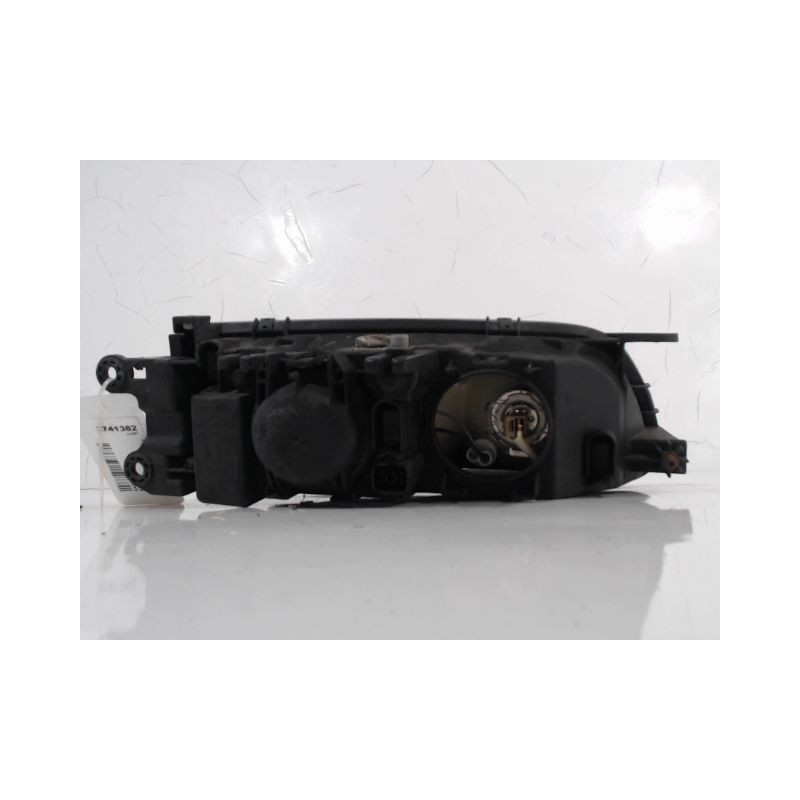 PHARE GAUCHE MAZDA 626 97-99