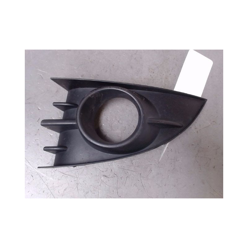 OBTURATEUR PHARE ADDITIONNEL PARE-CHOC AVG RENAULT SCENIC II PH2 2006-