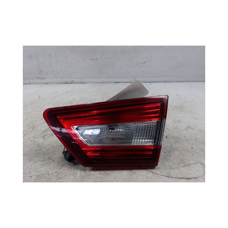 FEU ARRIERE INTERIEUR DROIT RENAULT CLIO IV