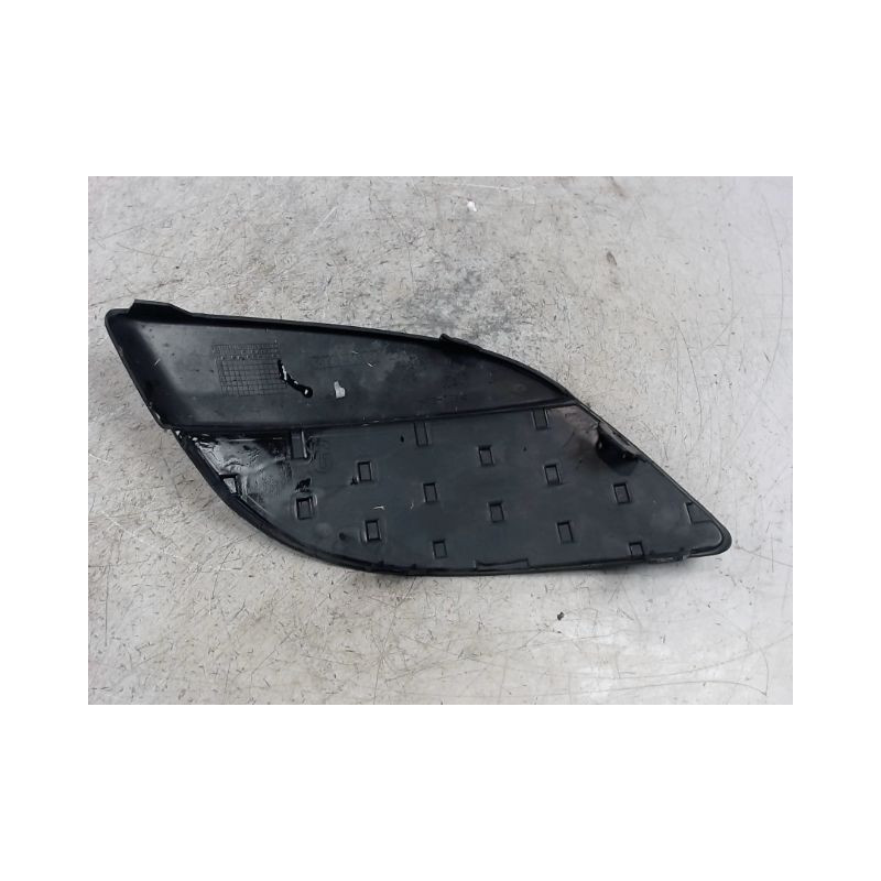 OBTURATEUR PHARE ADDITIONNEL PARE-CHOC AVG RENAULT TWINGO 2 2007-