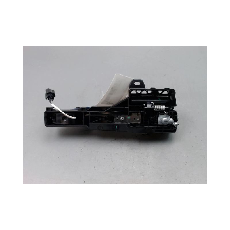 POIGNEE EXTERIEURE PORTE AVANT GAUCHE RENAULT CAPTUR