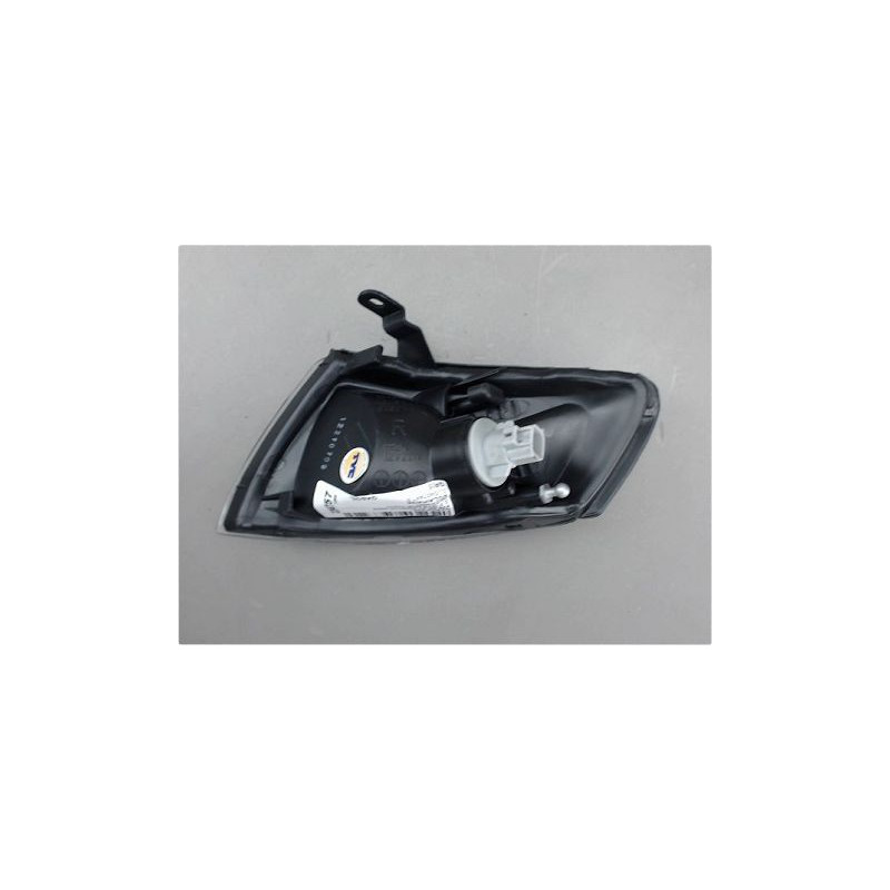 CLIGNOTANT DROIT MAZDA 626 2000-2002