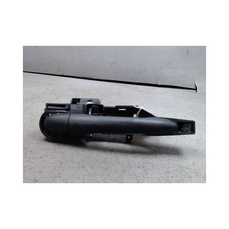 POIGNEE EXTERIEURE PORTE COULISSANTE DROIT RENAULT KANGOO
