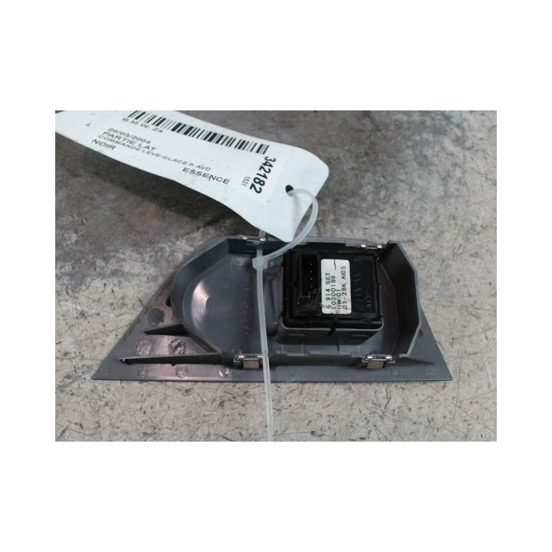 COMMANDE LEVE-GLACE PORTE AVD B.M.W. Z4