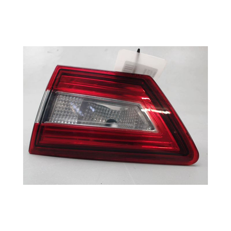 FEU ARRIERE INTERIEUR DROIT RENAULT CLIO