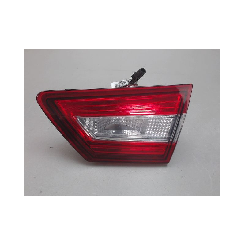 FEU ARRIERE INTERIEUR DROIT RENAULT CLIO