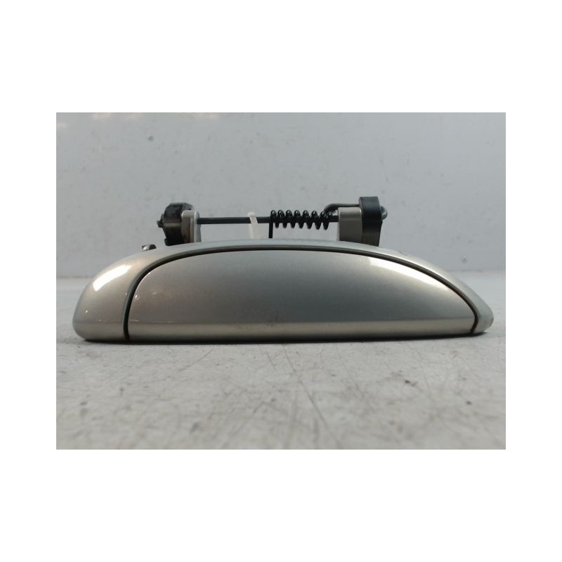 POIGNEE EXTERIEURE PORTE ARRIERE DROIT RENAULT CLIO II PH.2 01-06