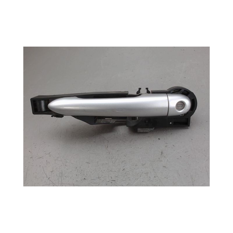 POIGNEE EXTERIEURE PORTE AVANT GAUCHE RENAULT CLIO