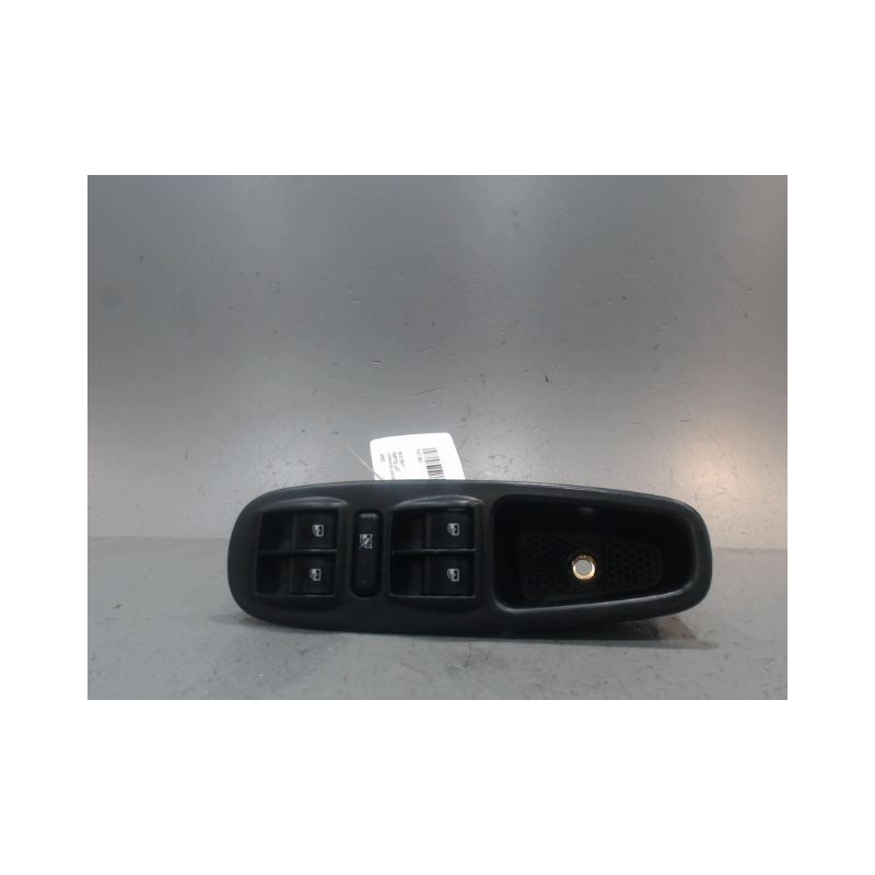 COMMANDE LEVE-GLACE PORTE AVG FIAT 500