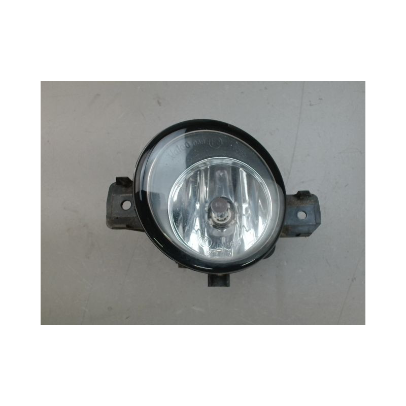 PHARE ANTIBROUILLARD AVANT GAUCHE NISSAN QASHQAI