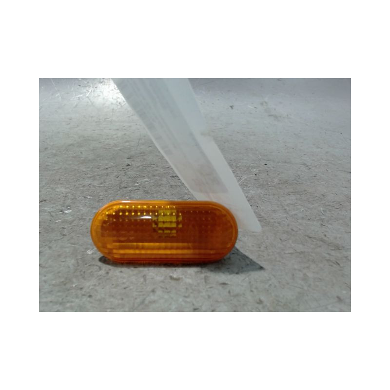 REPETITEUR AILE GAUCHE FORD FIESTA 02 -05