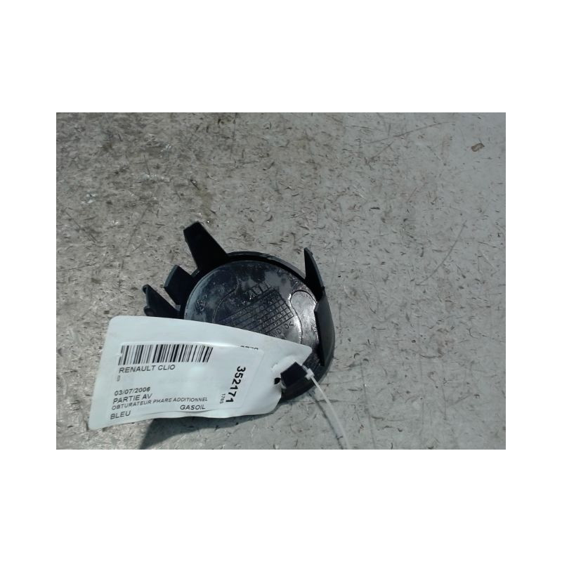 OBTURATEUR PHARE ADDITIONNEL PARE-CHOC AVG RENAULT CLIO II PH.2 01-06