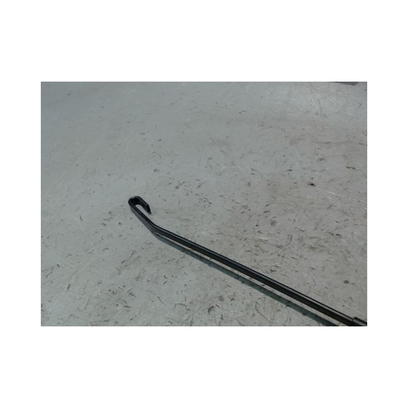 BRAS ESSUIE-GLACE AVANT DROIT DACIA DUSTER 2010-