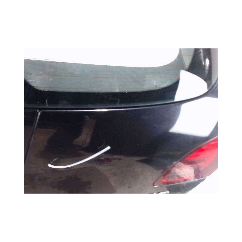 HAYON OPEL ASTRA