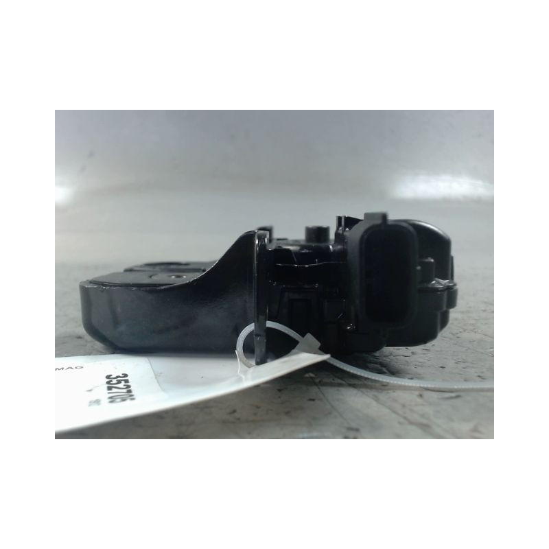 SERRURE HAYON  RENAULT CLIO IV