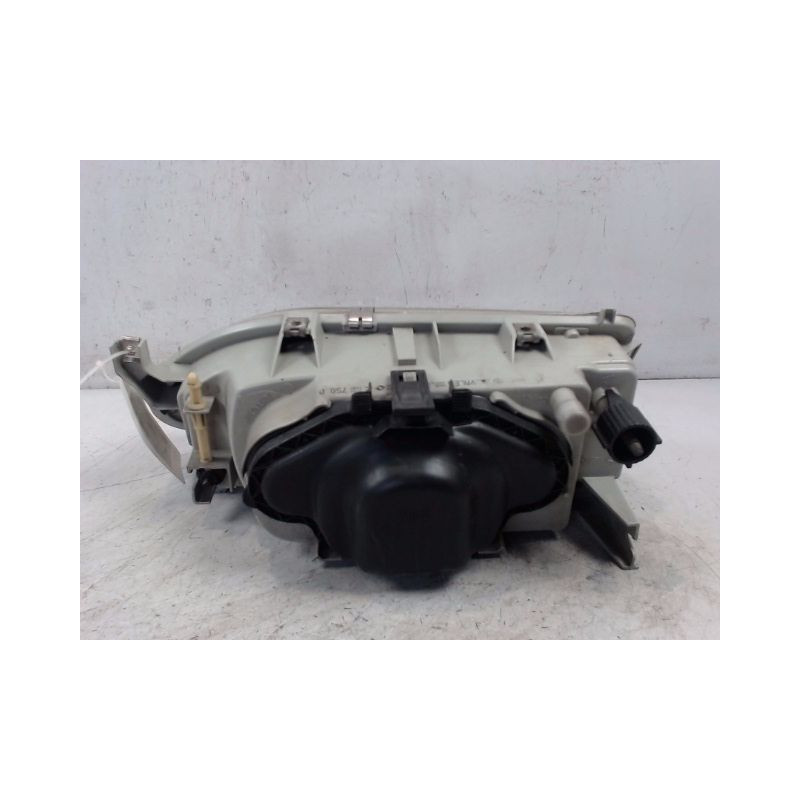 PHARE DROIT RENAULT 19 92-95