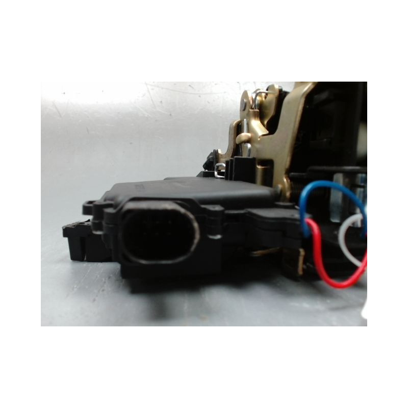 SYSTEME CONDAMNATION ARRIERE GAUCHE VOLKSWAGEN GOLF IV 98-2004