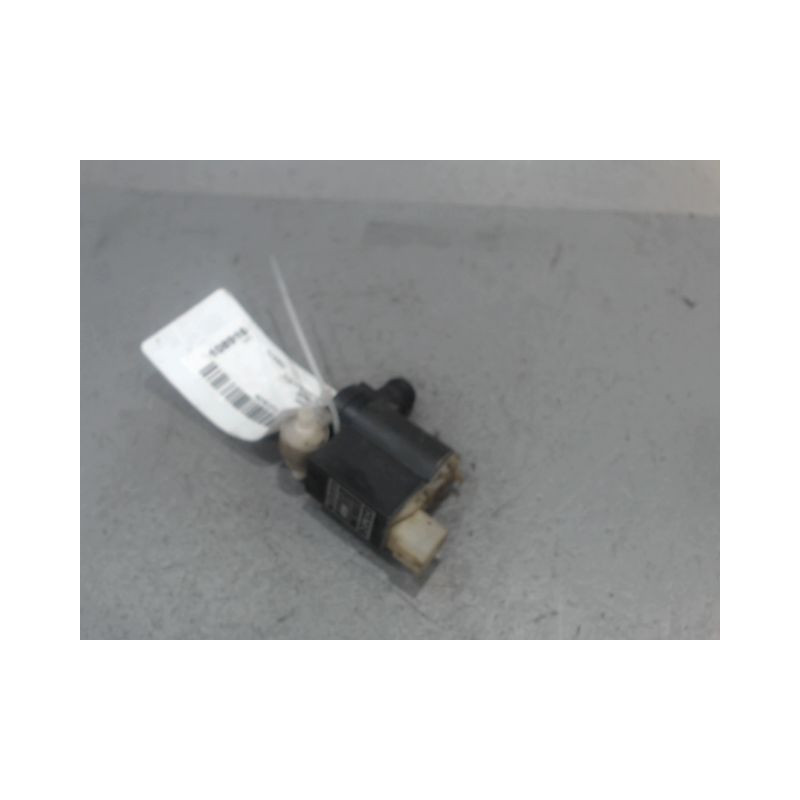 POMPE LAVE-GLACE AVANT HYUNDAI TUCSON